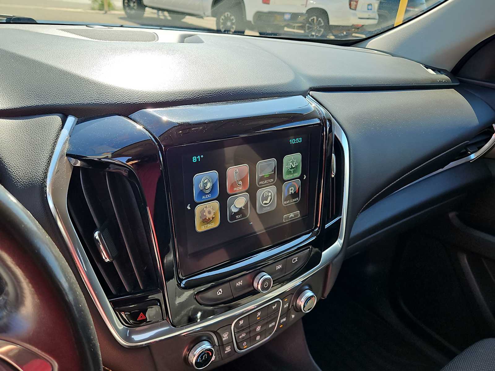 Thumbnail: 2019 Chevrolet Traverse - 23