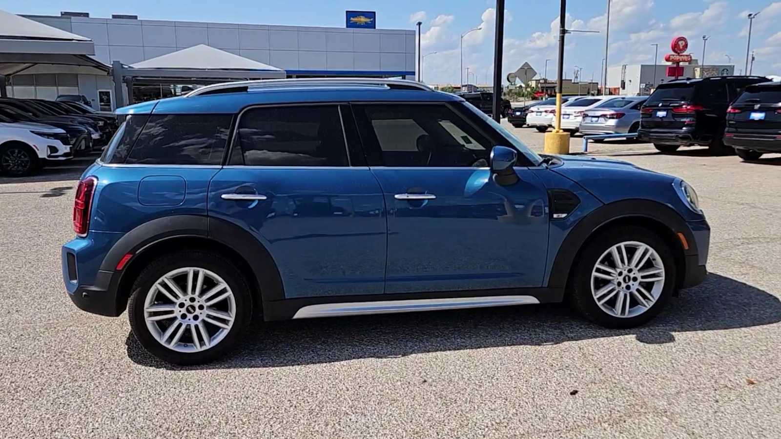 Thumbnail: 2022 MINI Cooper Countryman - 8