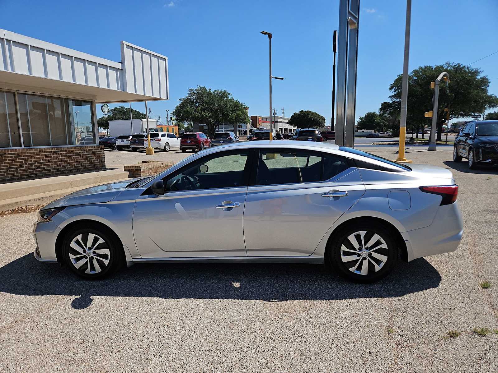 Thumbnail: 2024 Nissan Altima - 5