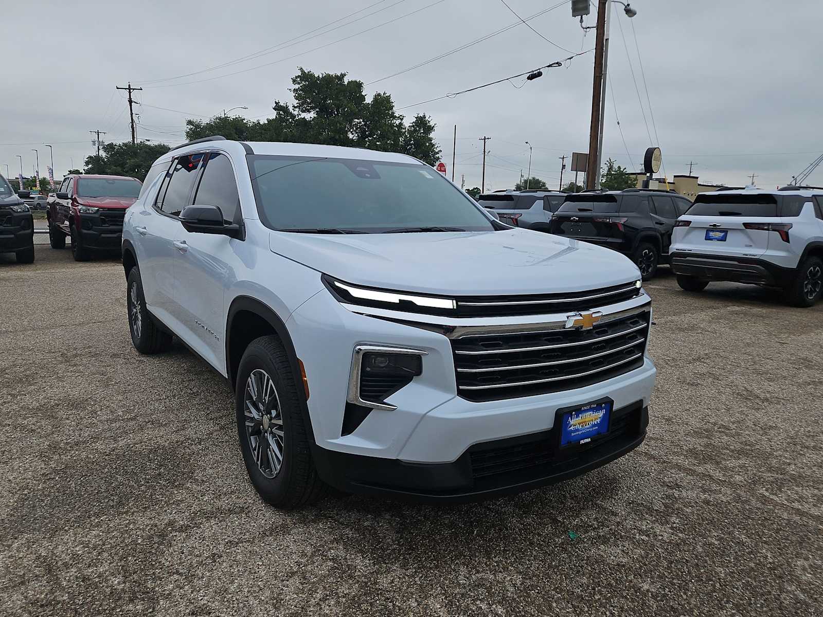 Thumbnail: 2026 Chevrolet Traverse - 2