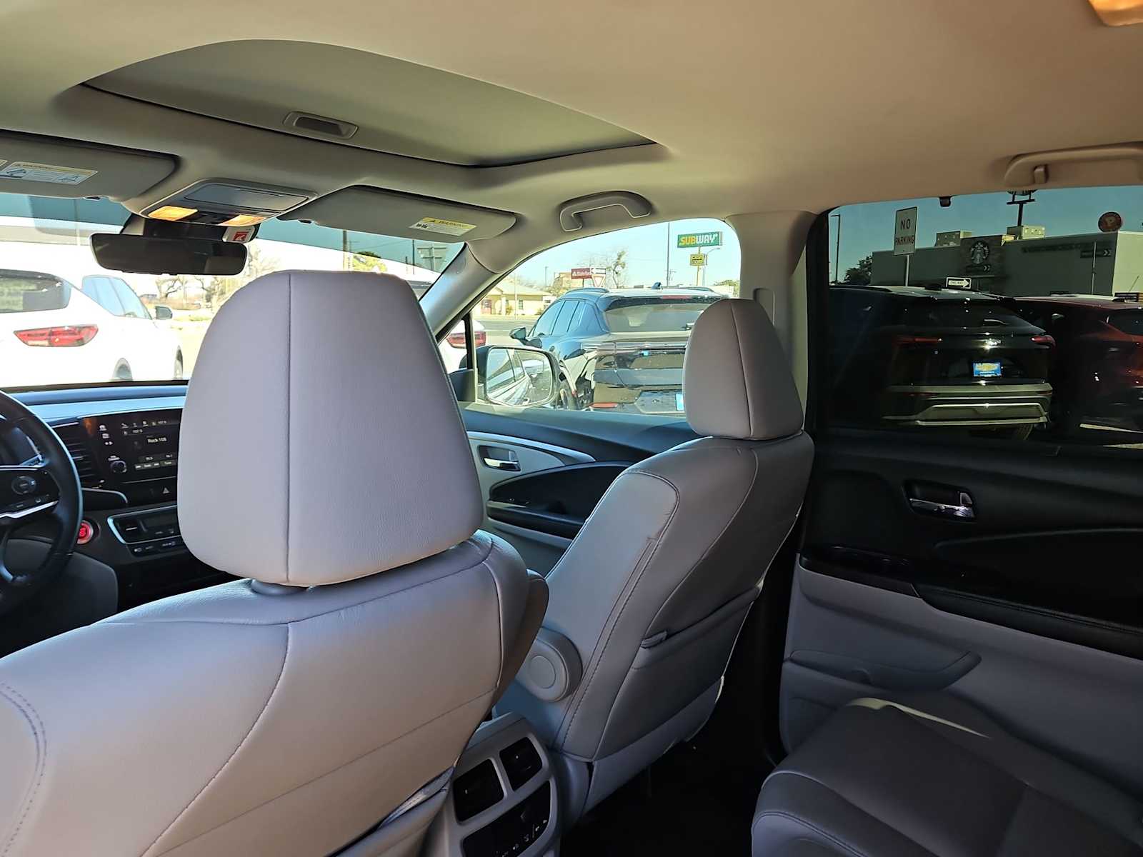 Thumbnail: 2022 Honda Pilot - 23