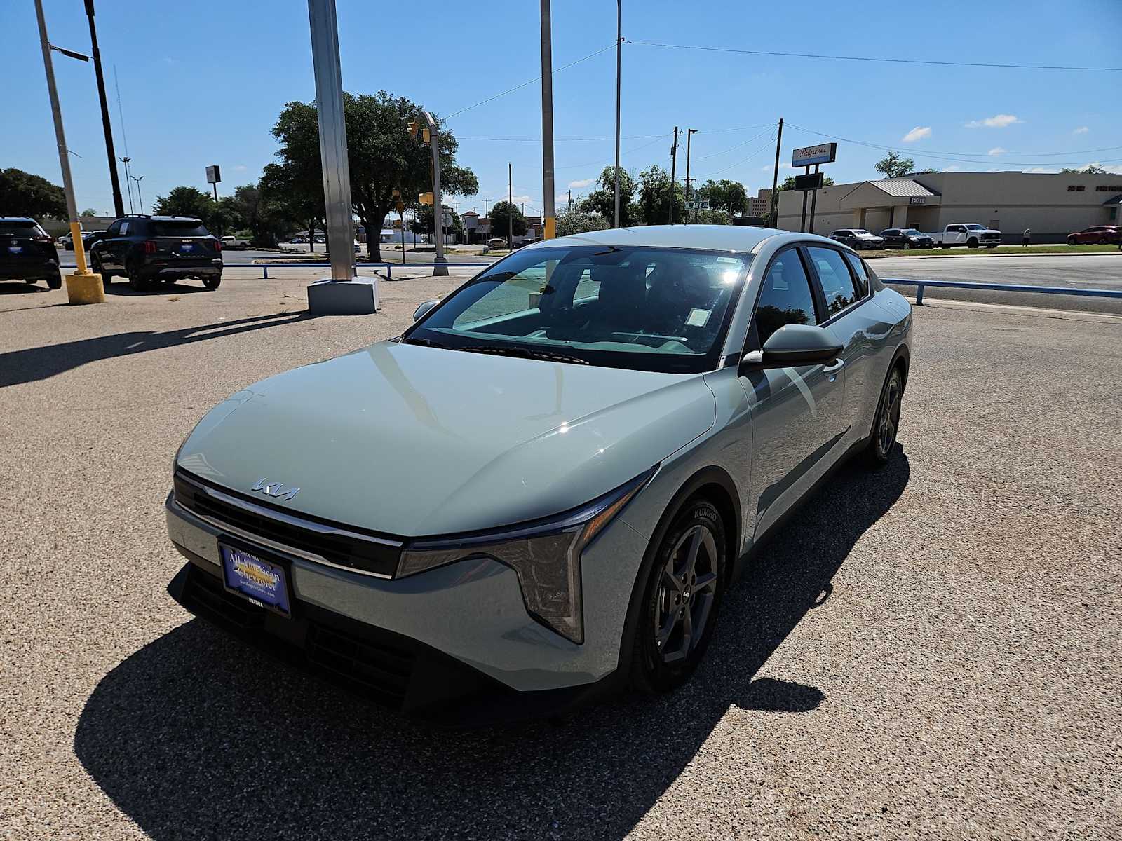 Thumbnail: 2025 Kia K4 - 4