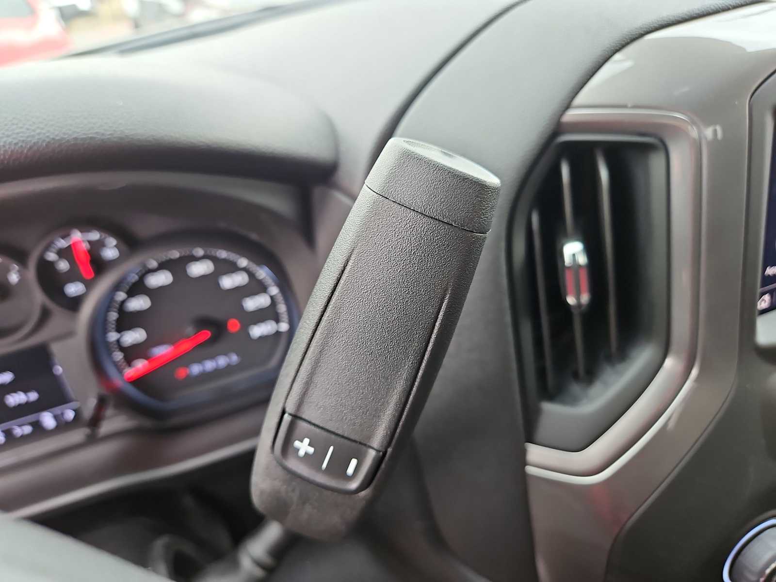 Thumbnail: 2026 Chevrolet Silverado 1500 - 21