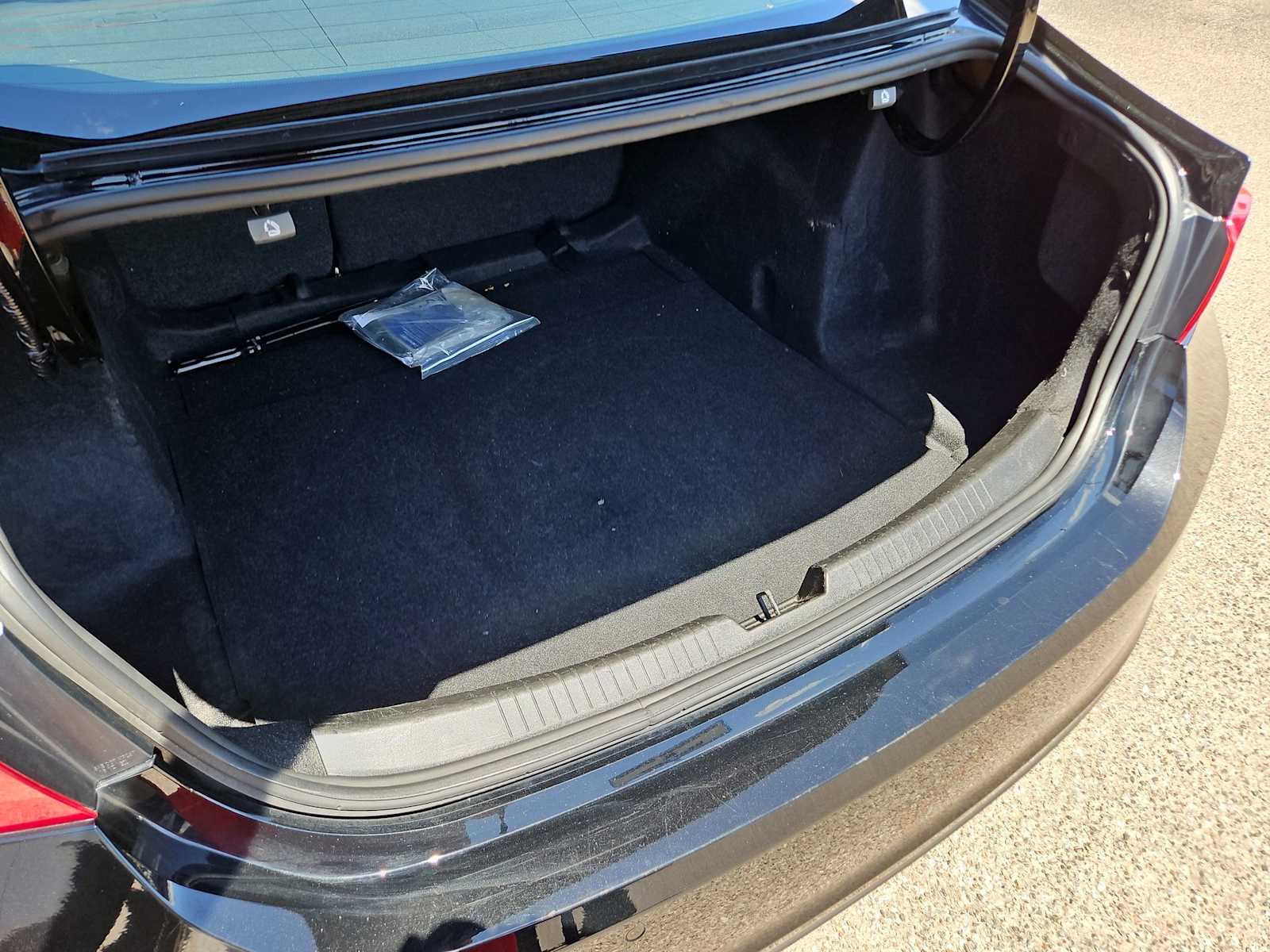 Thumbnail: 2024 Chevrolet Malibu - 27