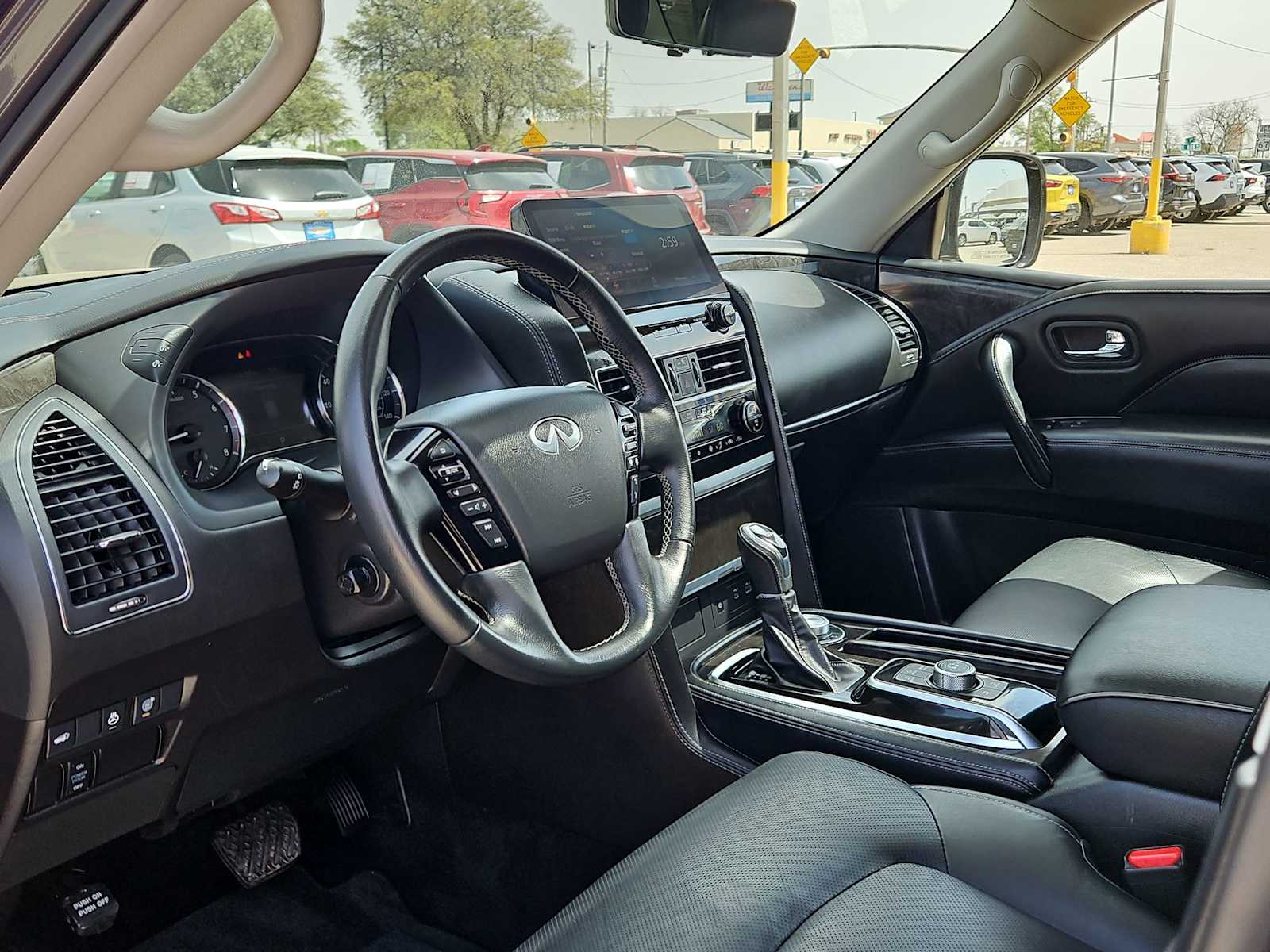 Thumbnail: 2024 INFINITI QX80 - 10