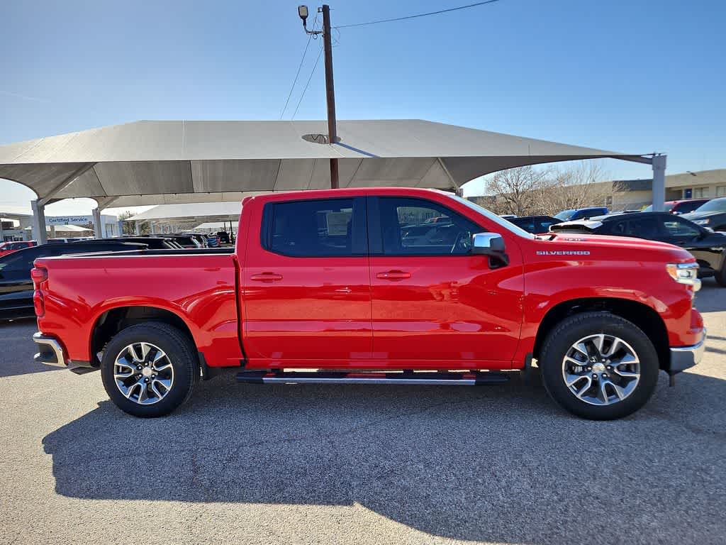 Thumbnail: 2026 Chevrolet Silverado 1500 - 9