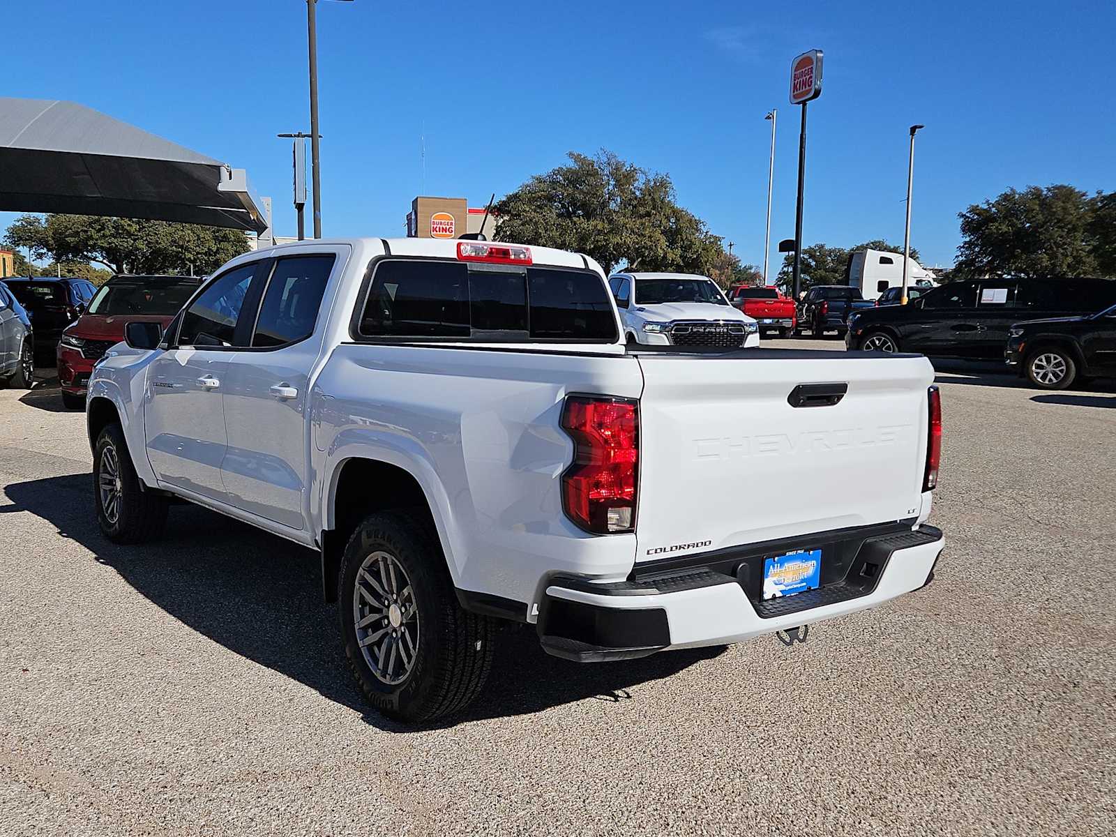 Thumbnail: 2023 Chevrolet Colorado - 6