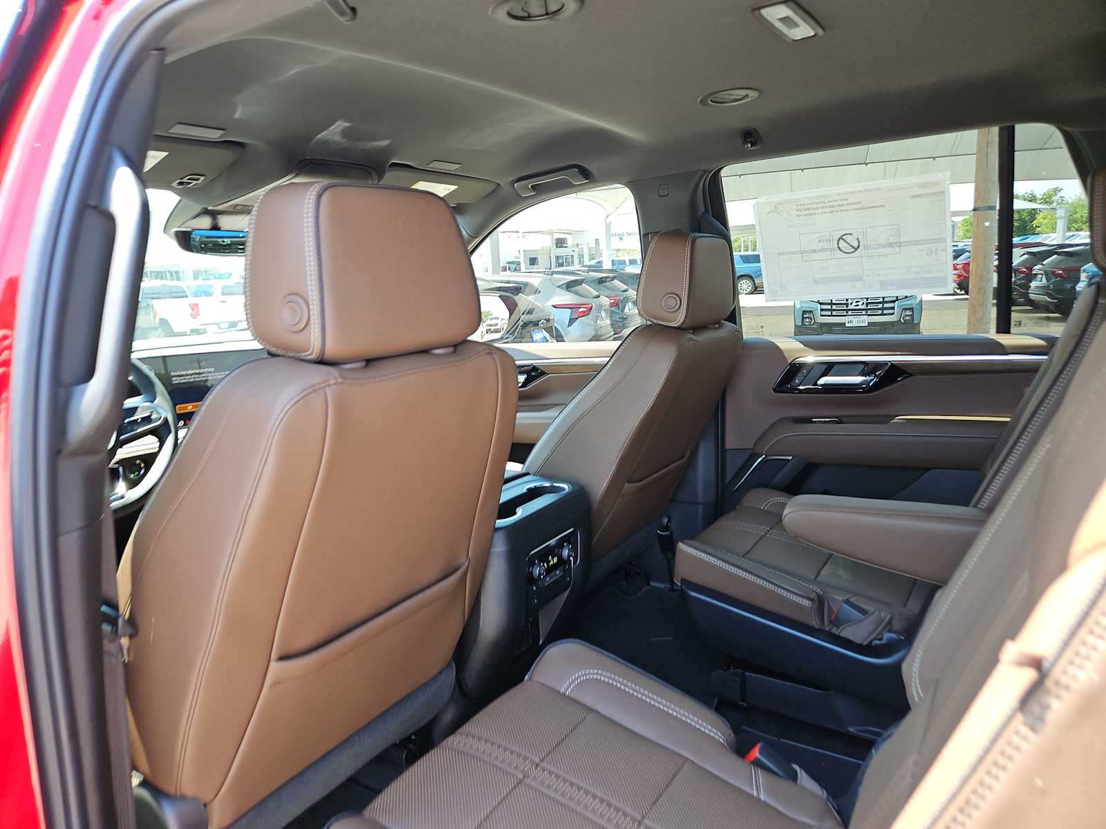 Thumbnail: 2025 Chevrolet Tahoe - 18