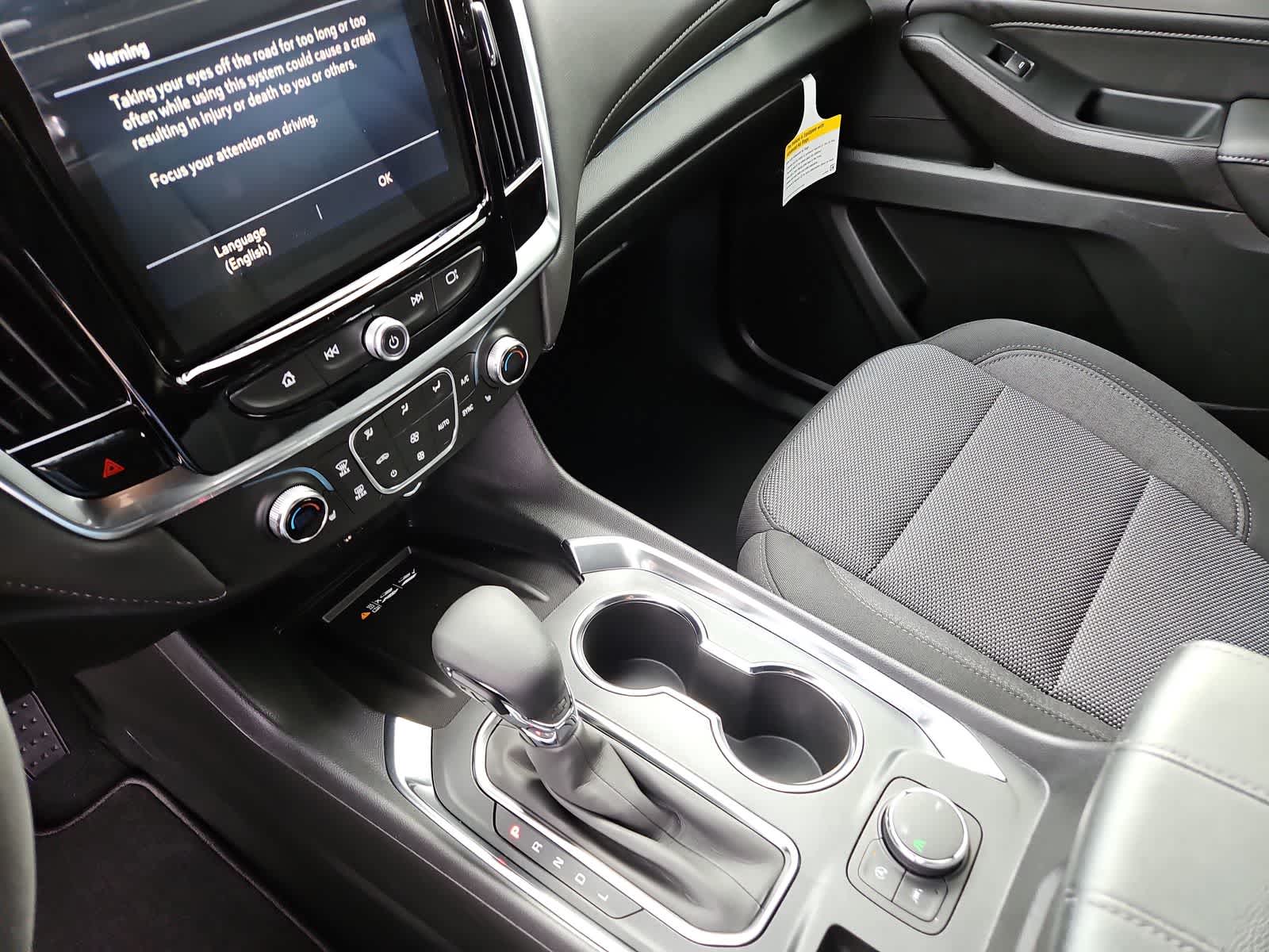 Thumbnail: 2023 Chevrolet Traverse - 24