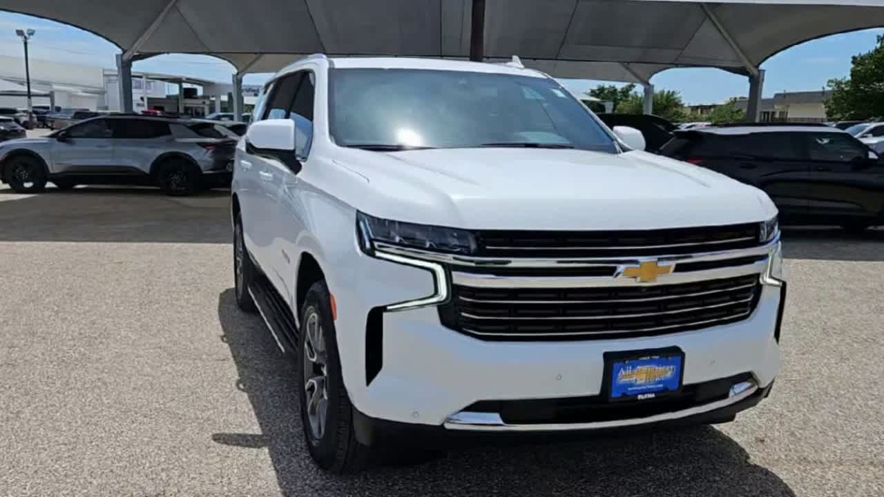 Thumbnail: 2022 Chevrolet Tahoe - 2