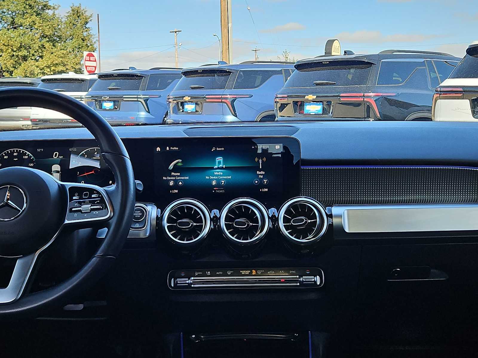 Thumbnail: 2022 Mercedes-Benz GLB - 15