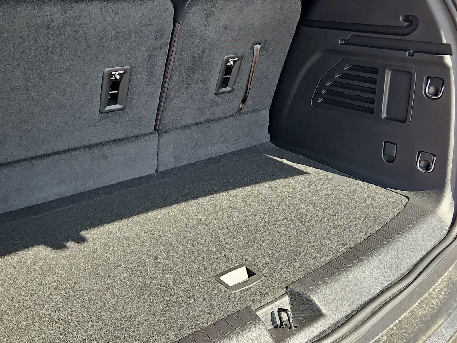 Thumbnail: 2026 Chevrolet Traverse - 23