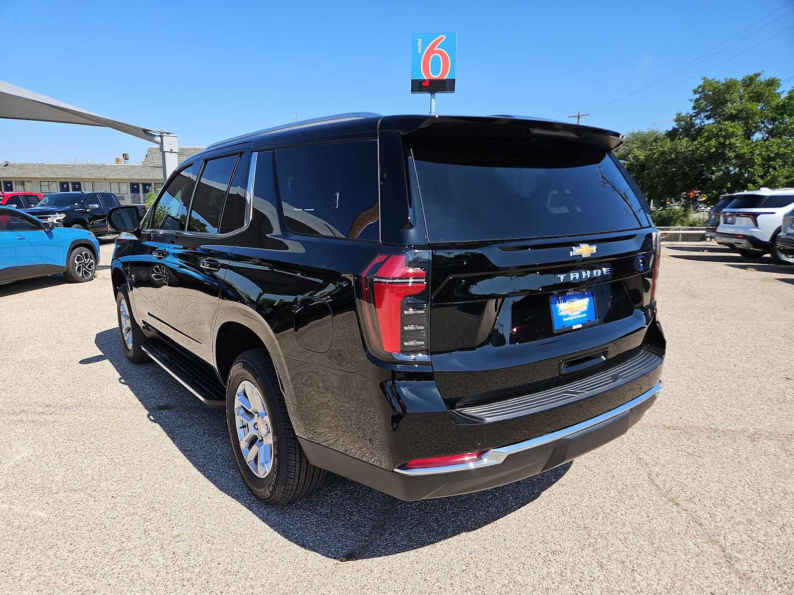 Thumbnail: 2026 Chevrolet Tahoe - 6
