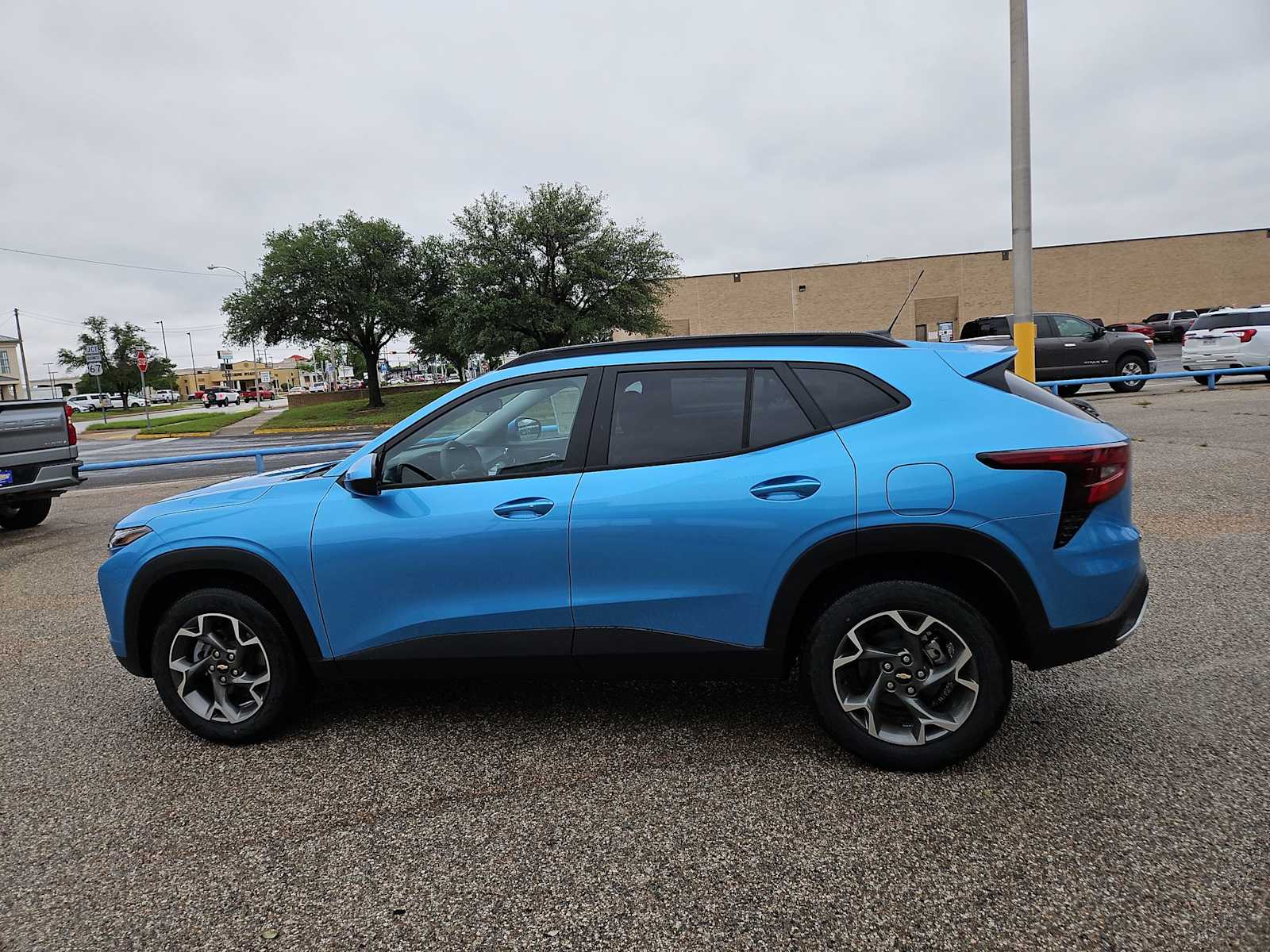 Thumbnail: 2026 Chevrolet Trax - 5