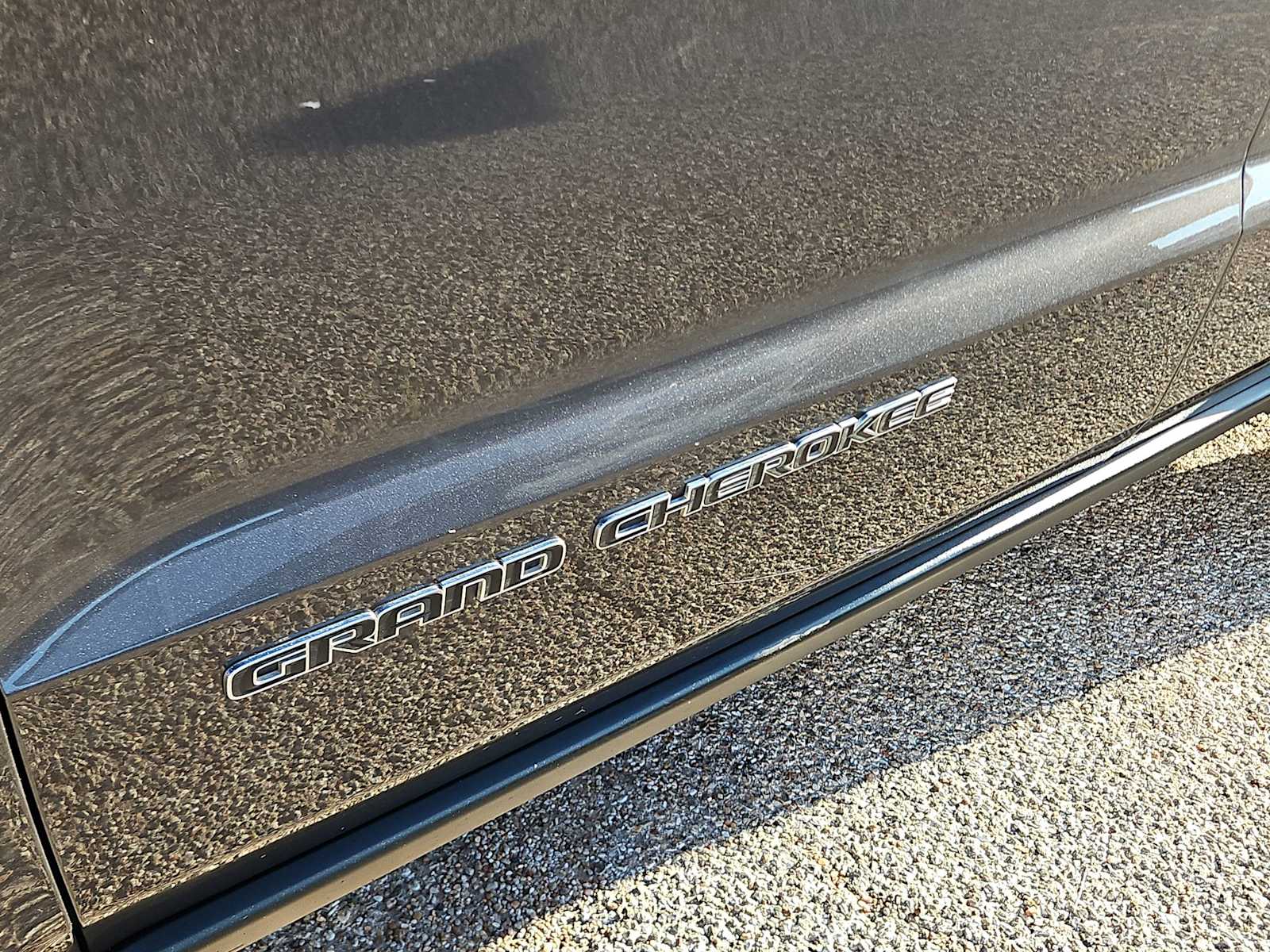 Thumbnail: 2018 Jeep Grand Cherokee - 11