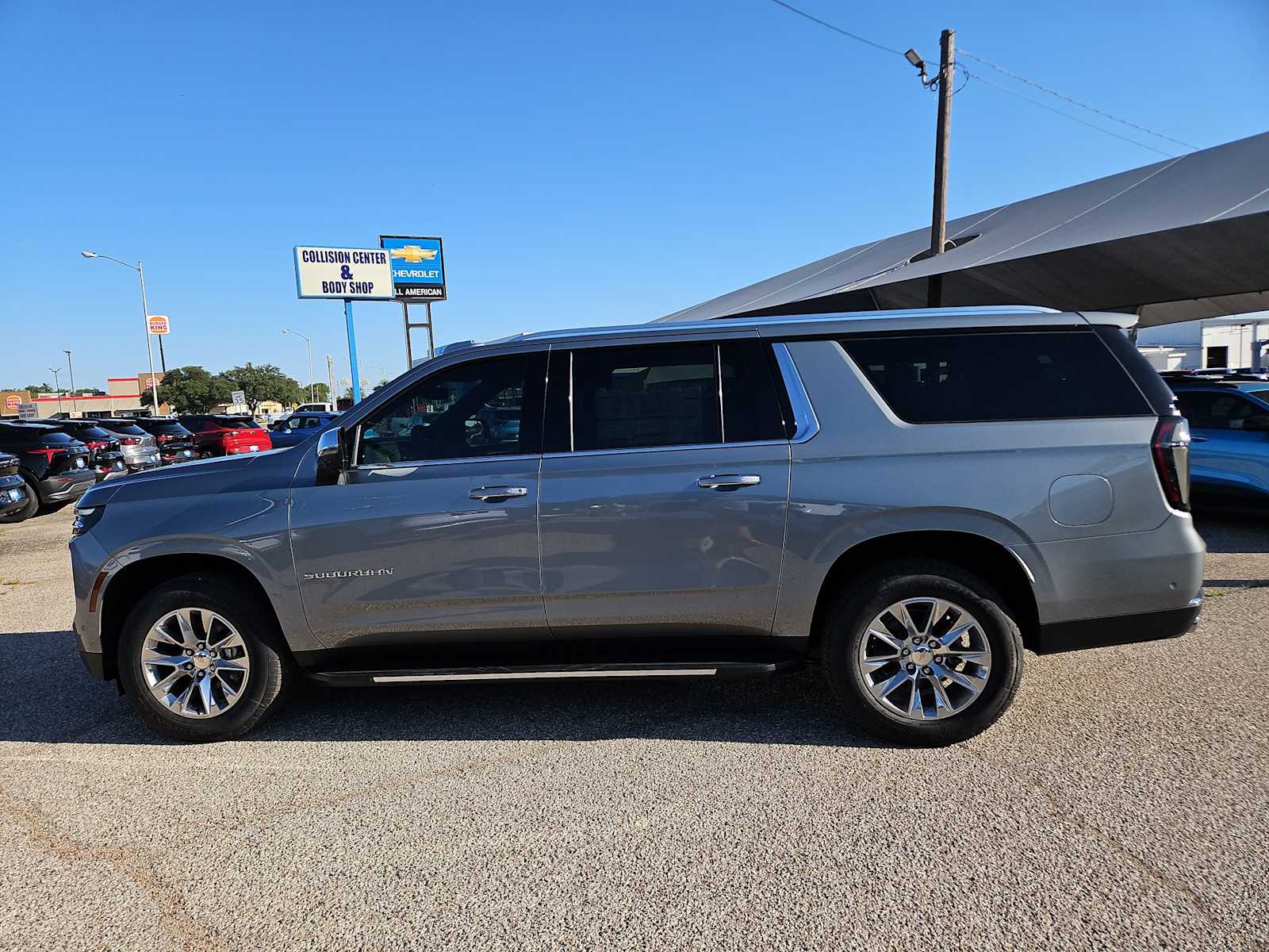 Thumbnail: 2026 Chevrolet Suburban - 5