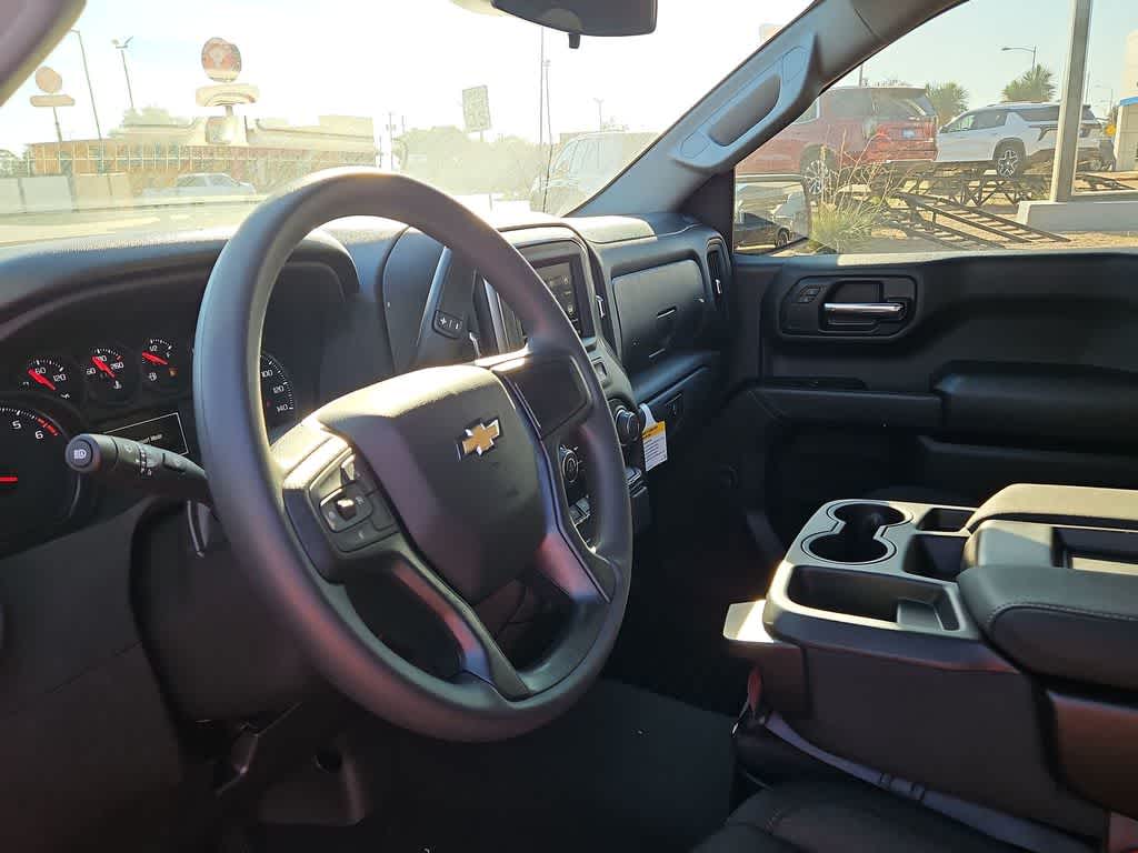 Thumbnail: 2026 Chevrolet Silverado 1500 - 9