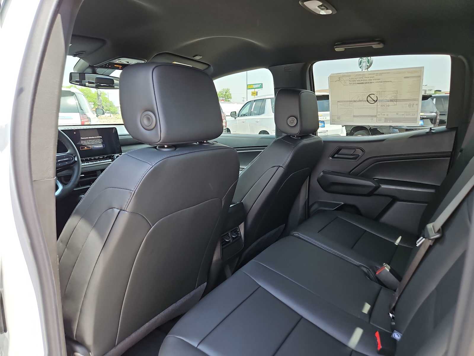 Thumbnail: 2025 Chevrolet Colorado - 18