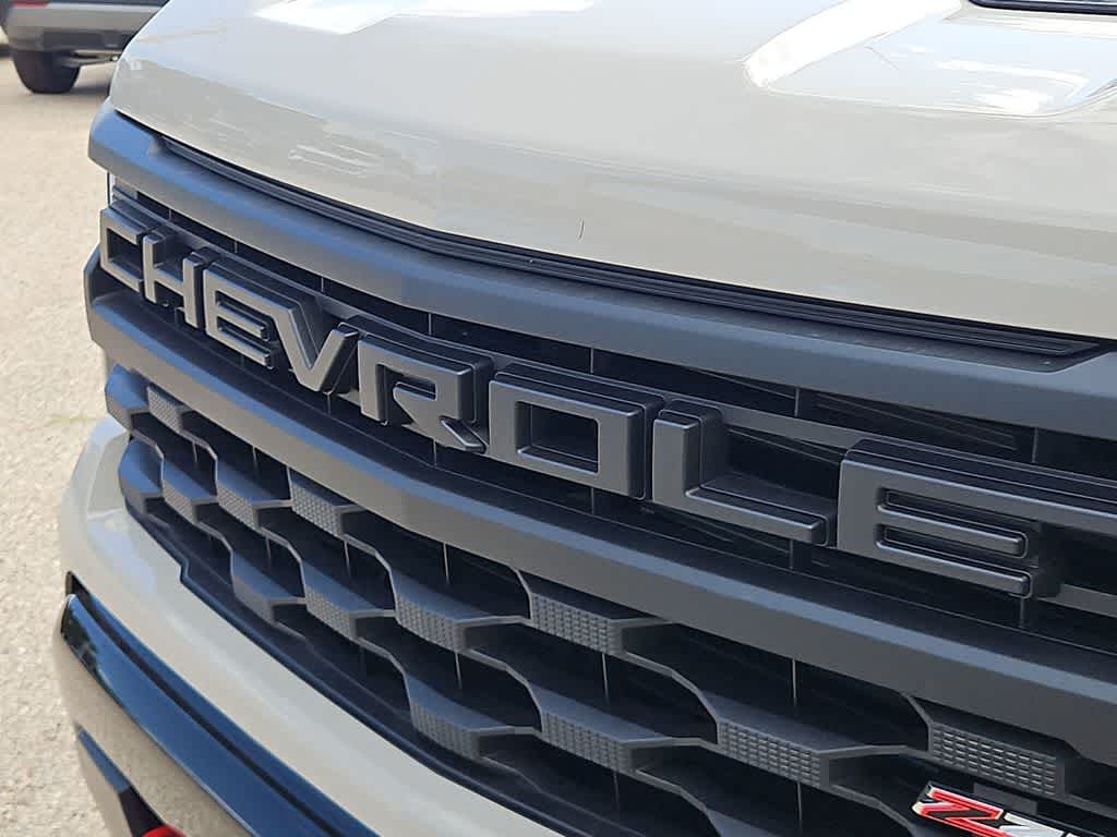 Thumbnail: 2026 Chevrolet Silverado 1500 - 13