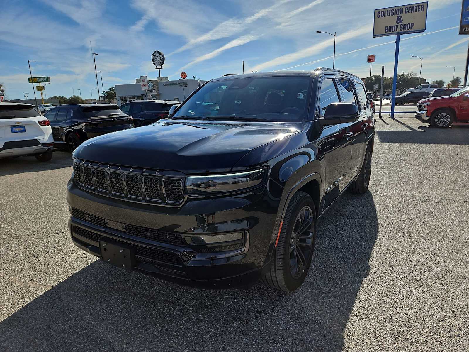 Thumbnail: 2024 Jeep Grand Wagoneer - 4