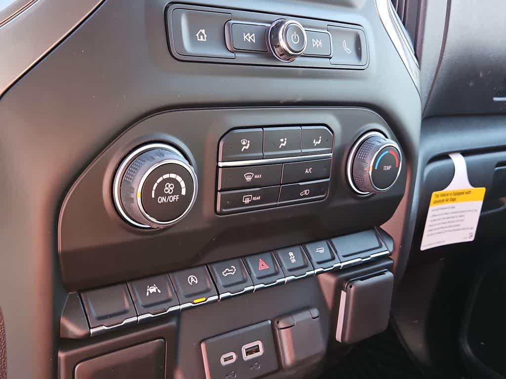 Thumbnail: 2026 Chevrolet Silverado 1500 - 23