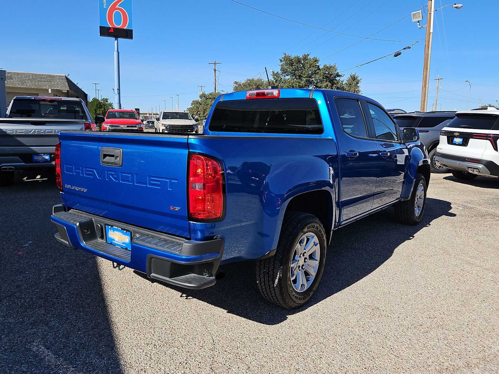 Thumbnail: 2021 Chevrolet Colorado - 8