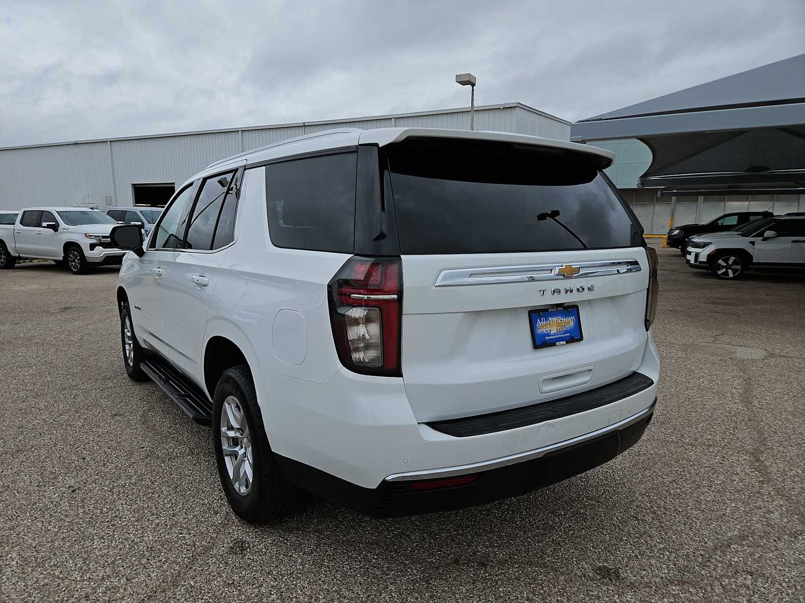 Thumbnail: 2023 Chevrolet Tahoe - 6