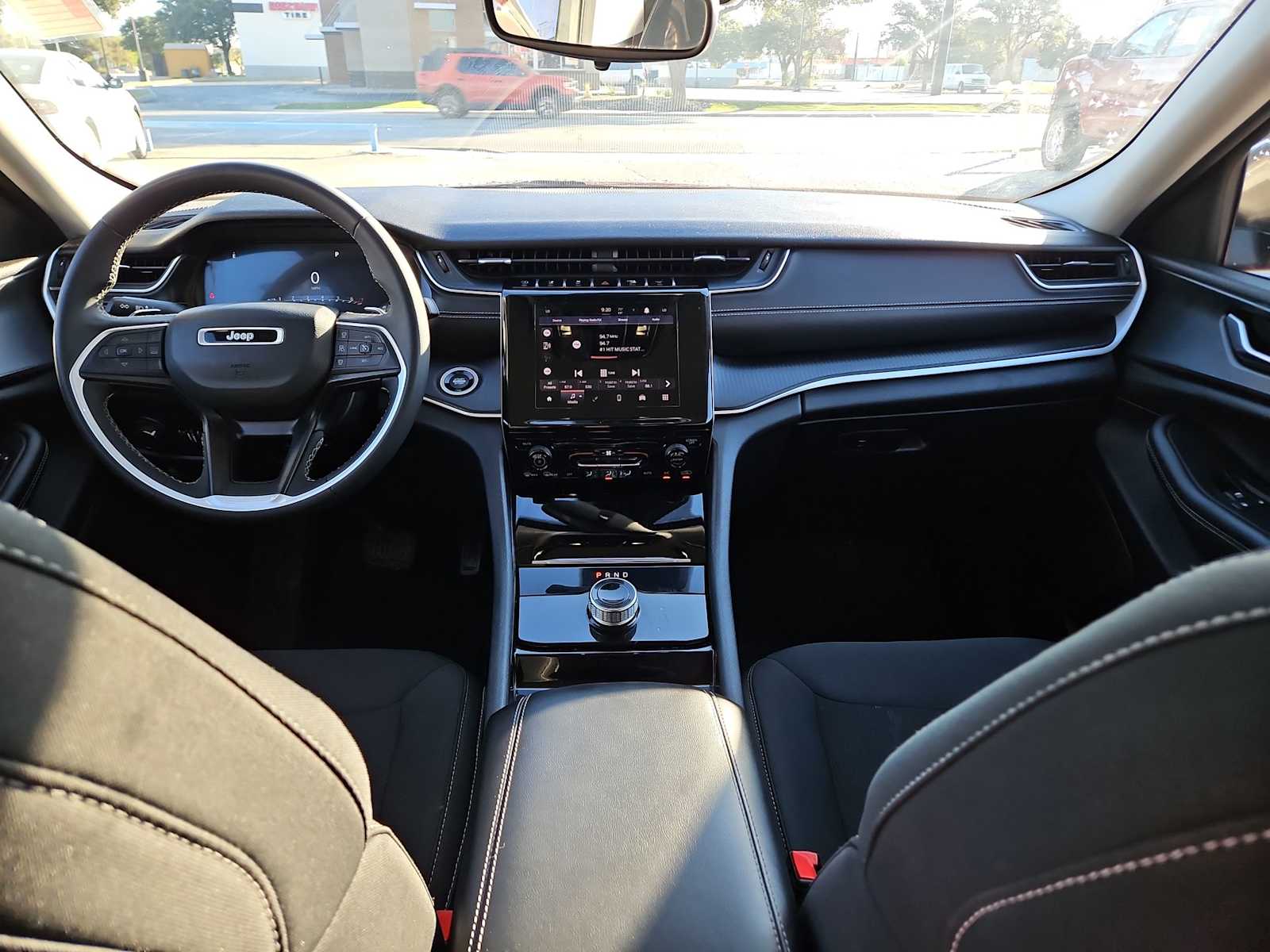 Thumbnail: 2023 Jeep Grand Cherokee - 16