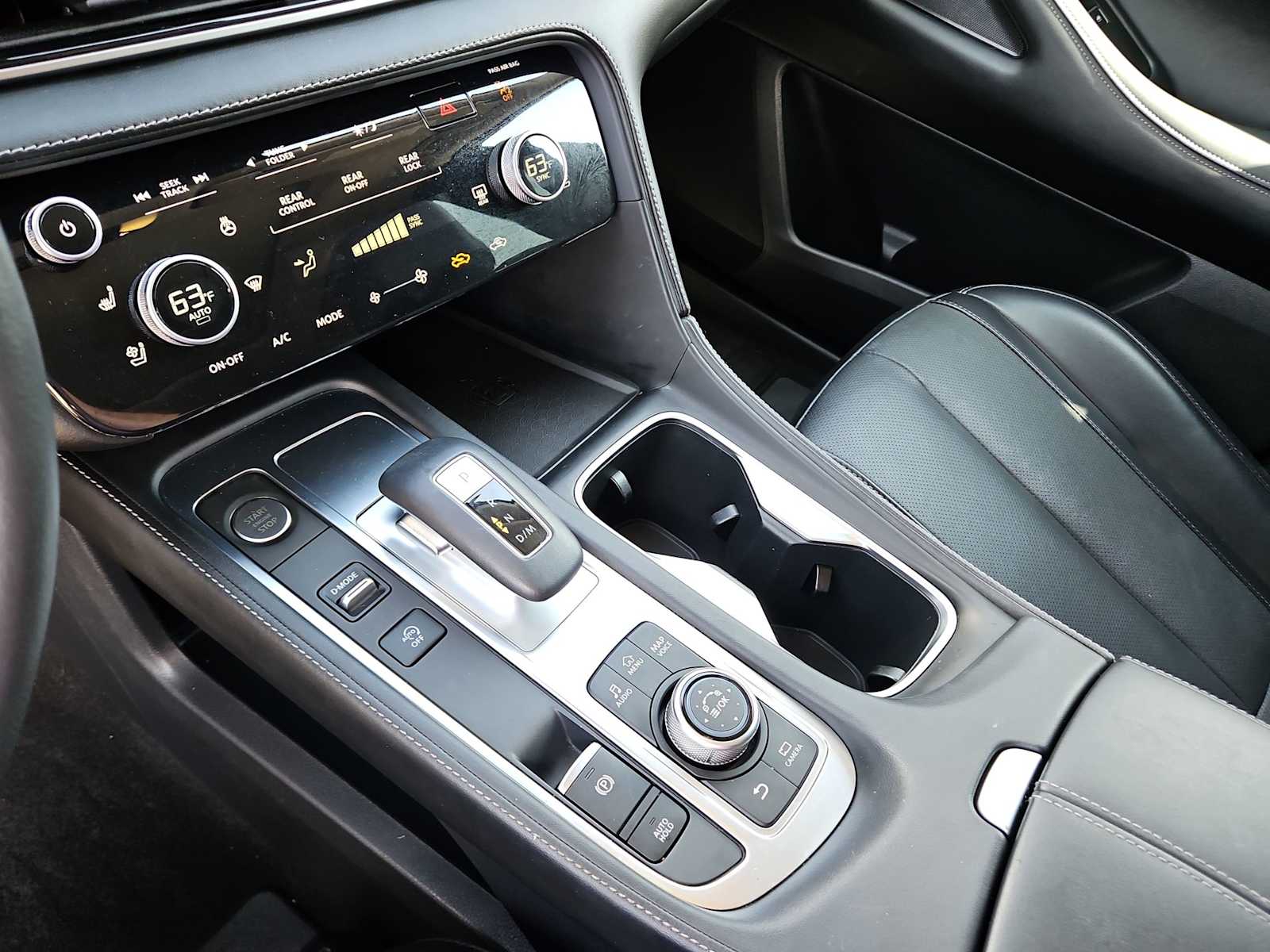 Thumbnail: 2023 INFINITI QX60 - 21