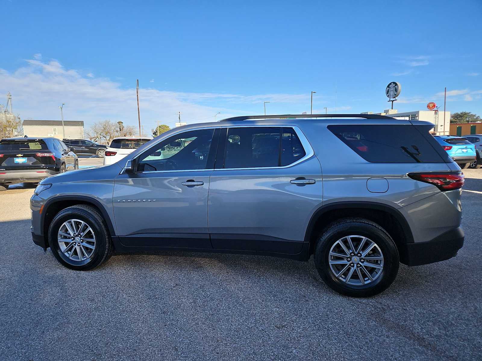 Thumbnail: 2023 Chevrolet Traverse - 5