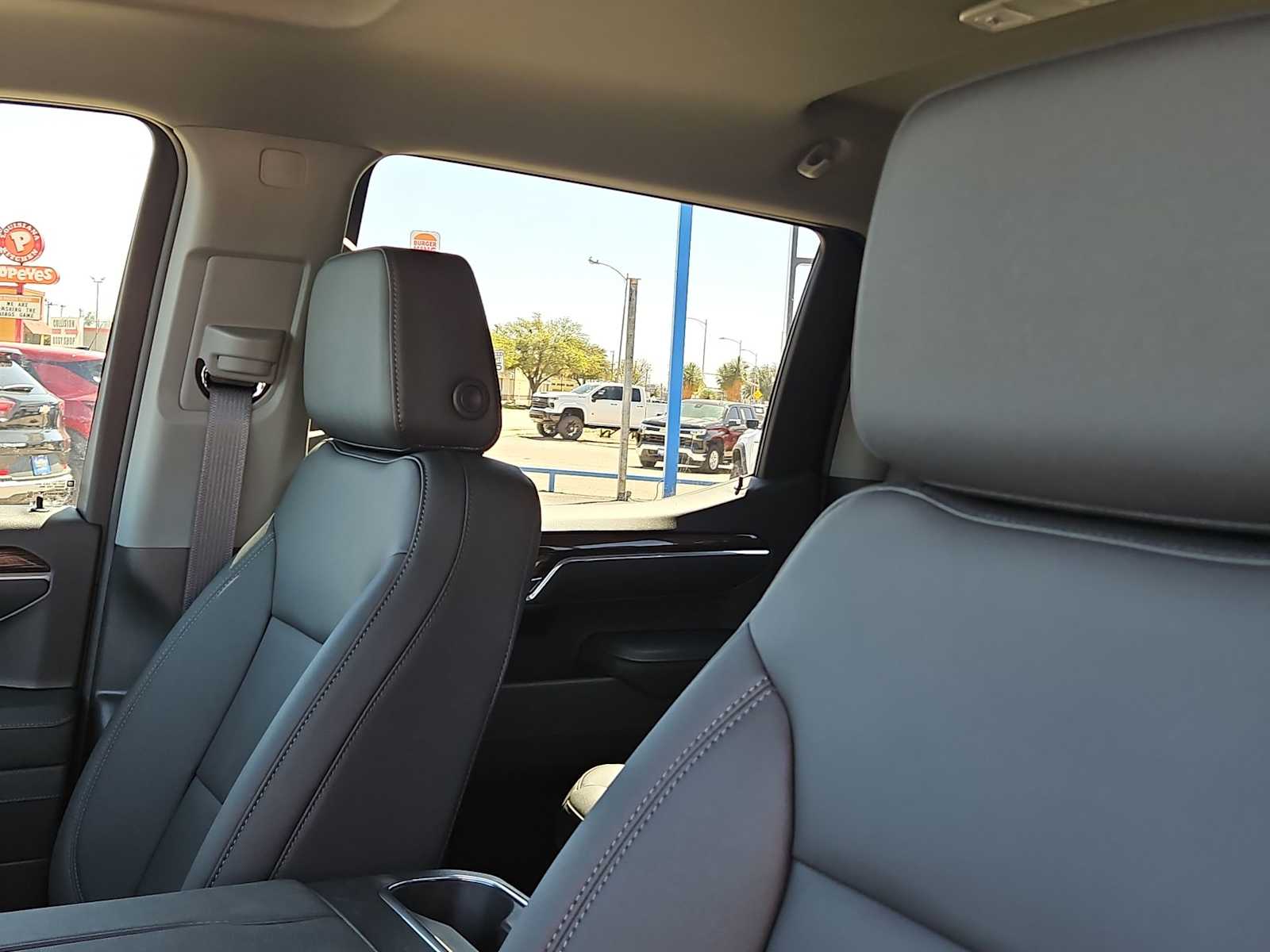 Thumbnail: 2026 Chevrolet Silverado 1500 - 14