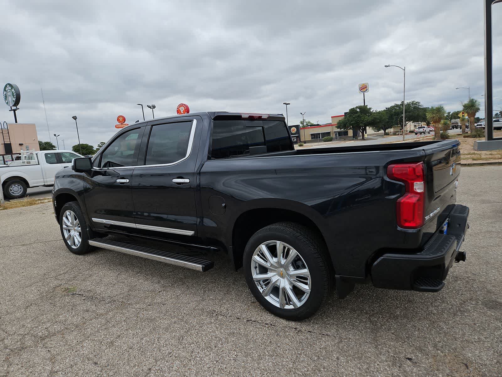 Thumbnail: 2024 Chevrolet Silverado 1500 - 11