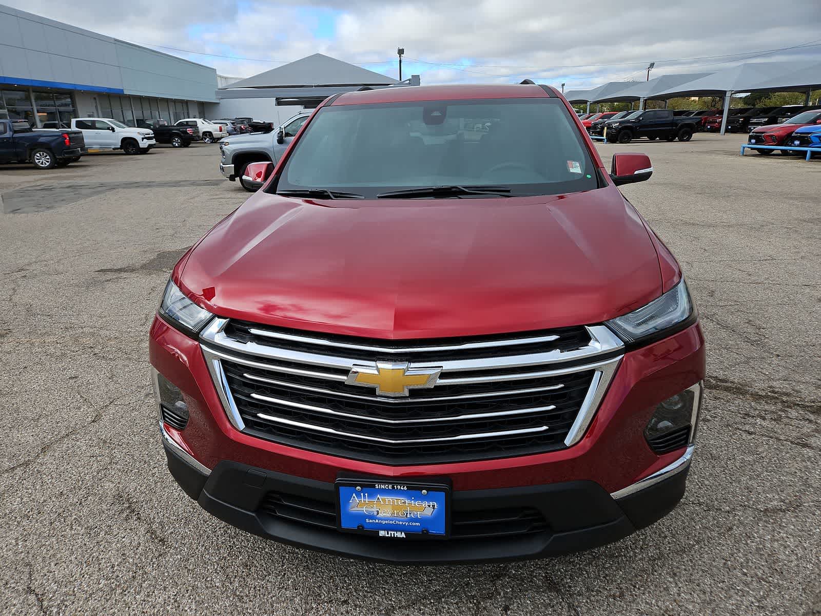 Thumbnail: 2023 Chevrolet Traverse - 14