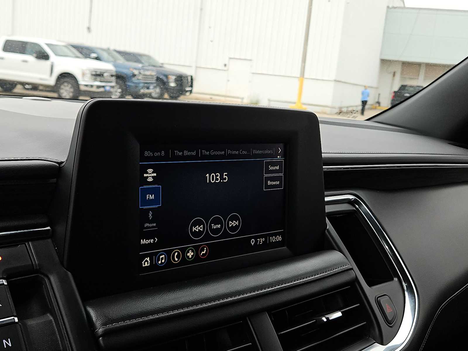 Thumbnail: 2023 Chevrolet Tahoe - 24