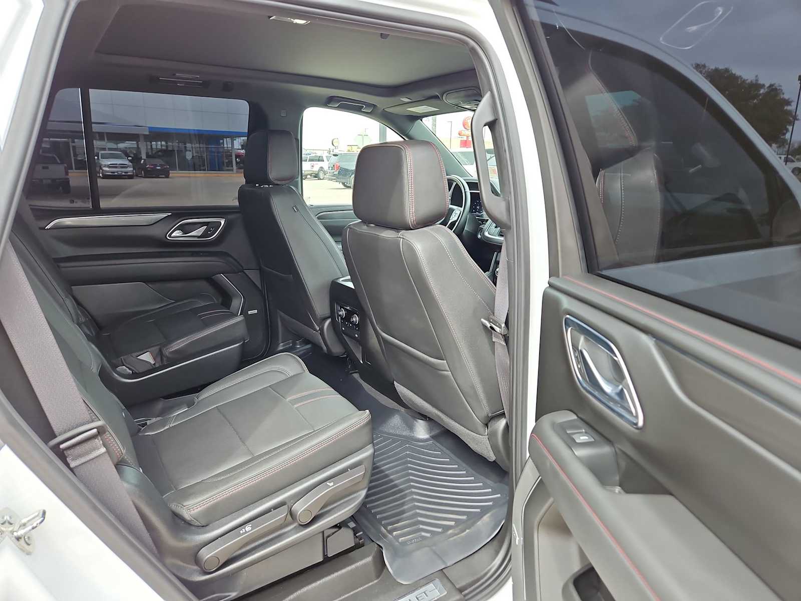 Thumbnail: 2023 Chevrolet Tahoe - 20