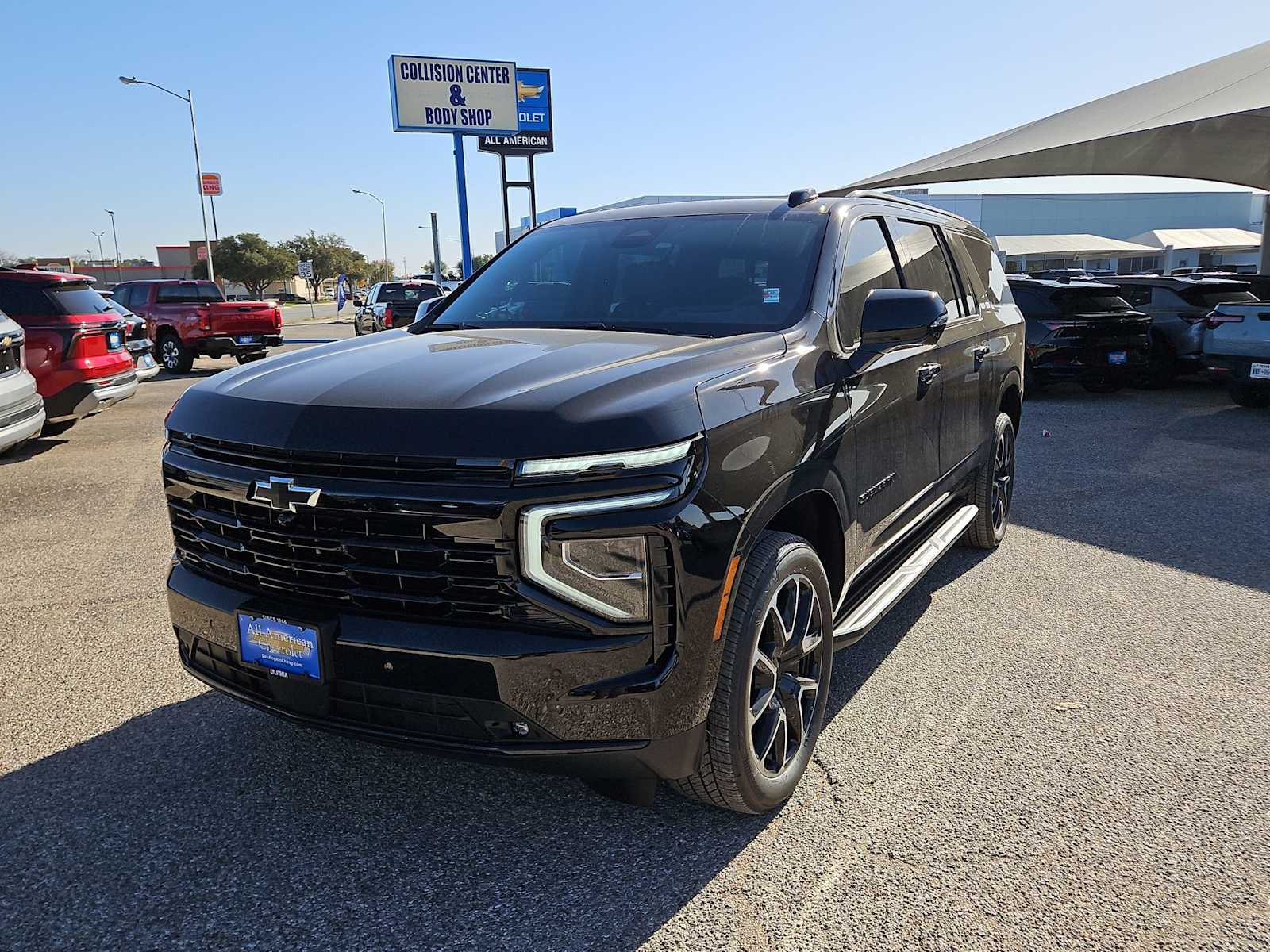 Thumbnail: 2026 Chevrolet Suburban - 4