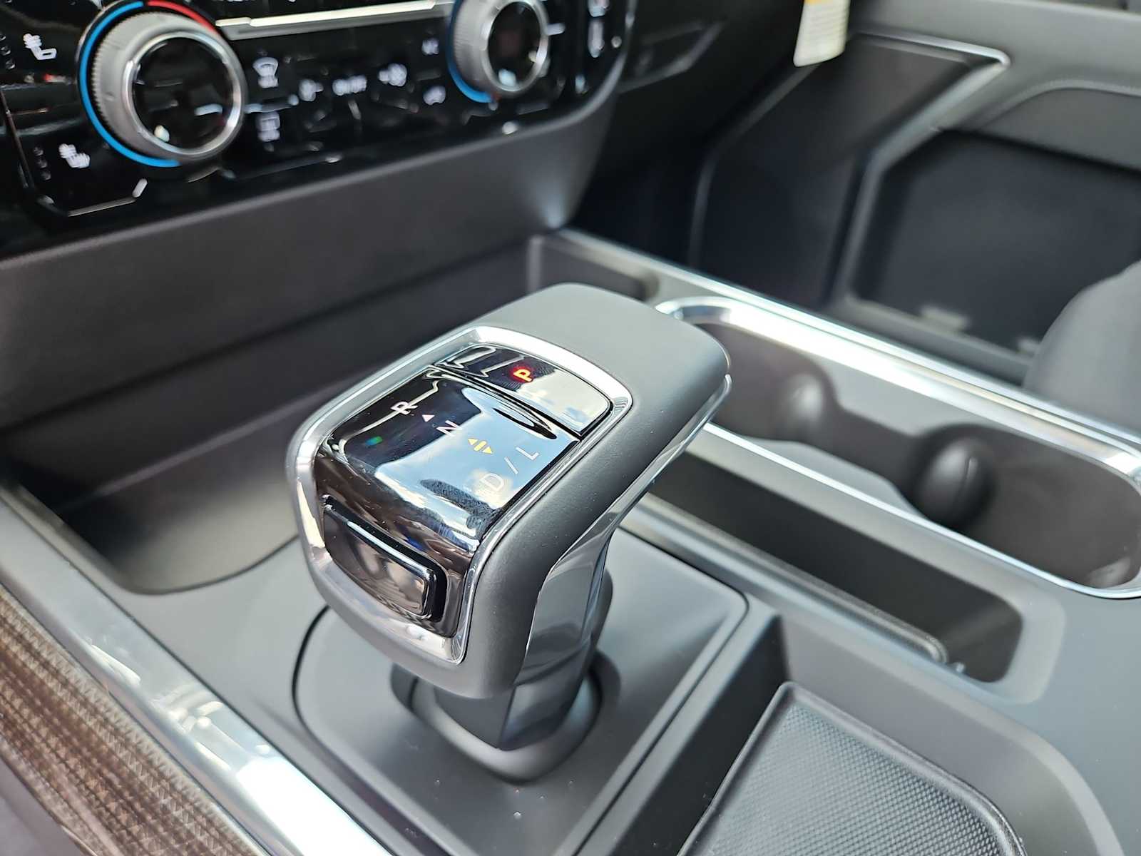 Thumbnail: 2026 Chevrolet Silverado 1500 - 17