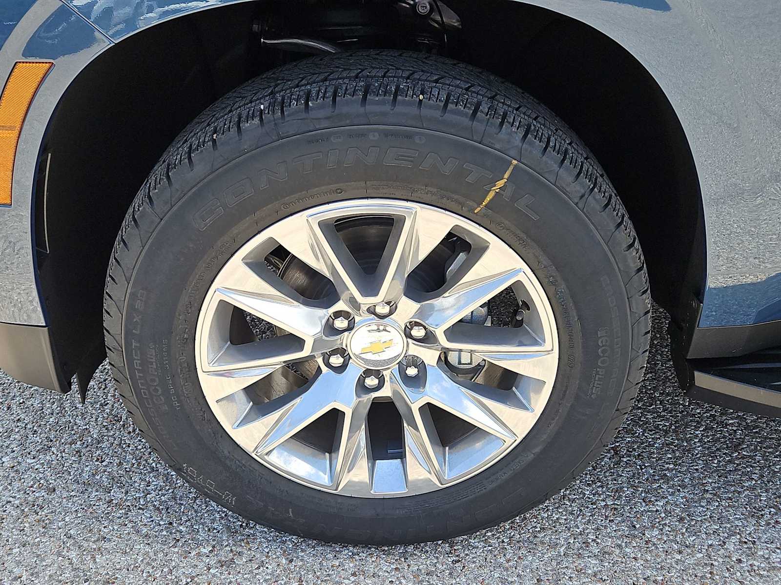 Thumbnail: 2025 Chevrolet Suburban - 16