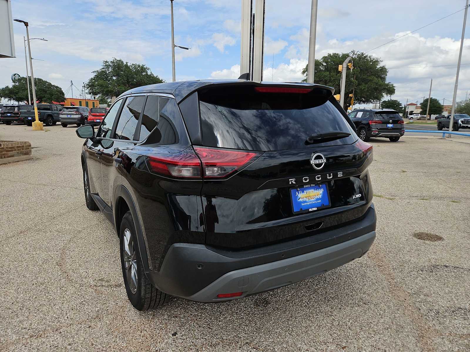 Thumbnail: 2023 Nissan Rogue - 5