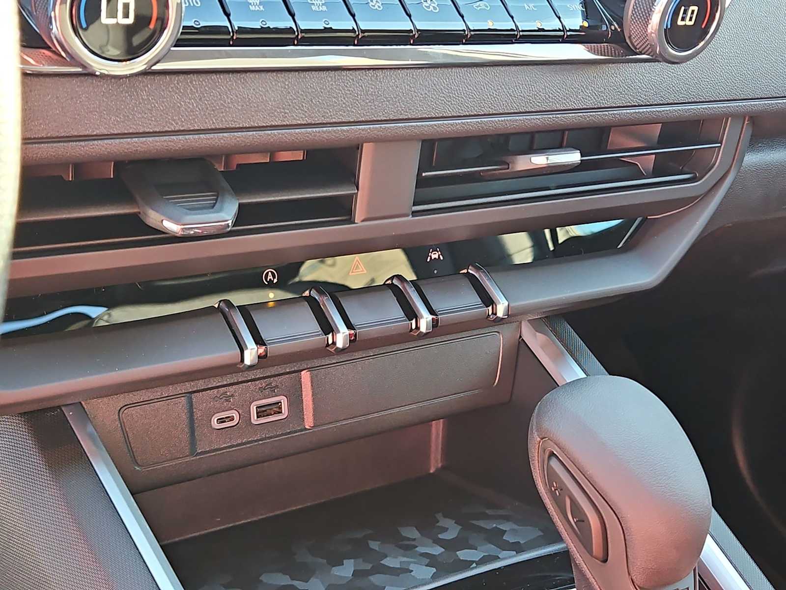 Thumbnail: 2026 Chevrolet Colorado - 22