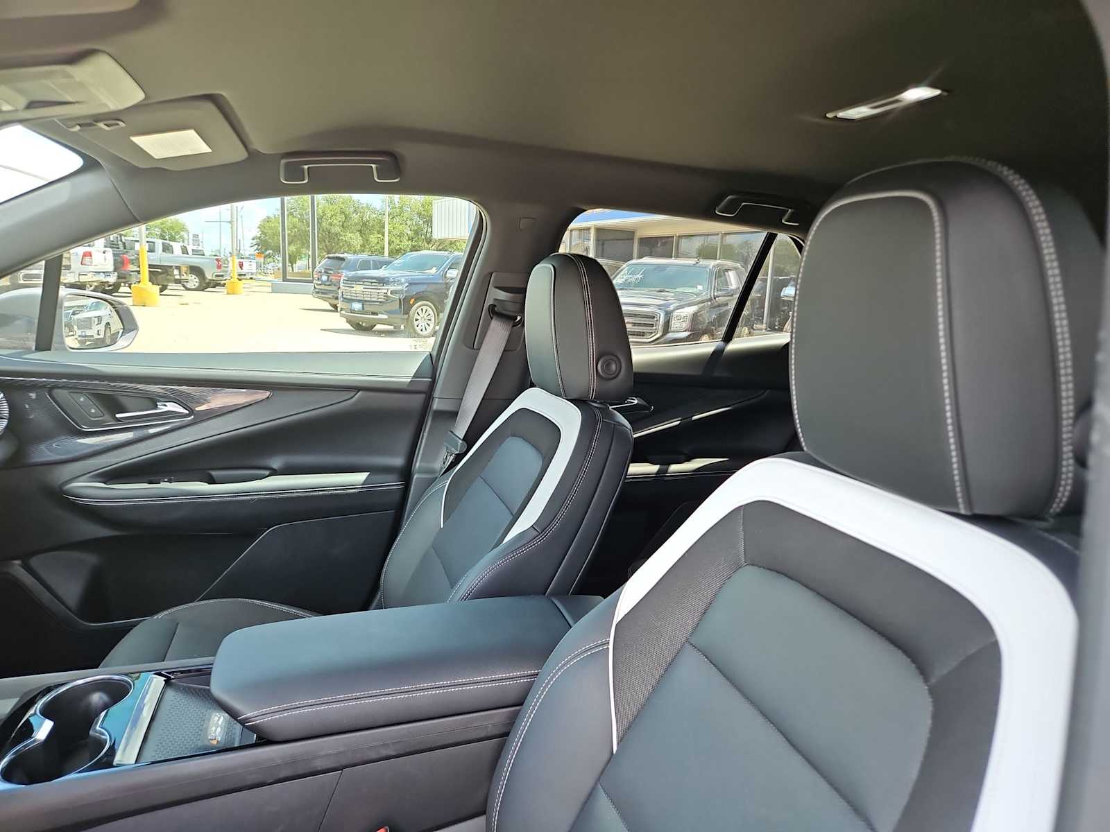 Thumbnail: 2024 Chevrolet Blazer EV - 14