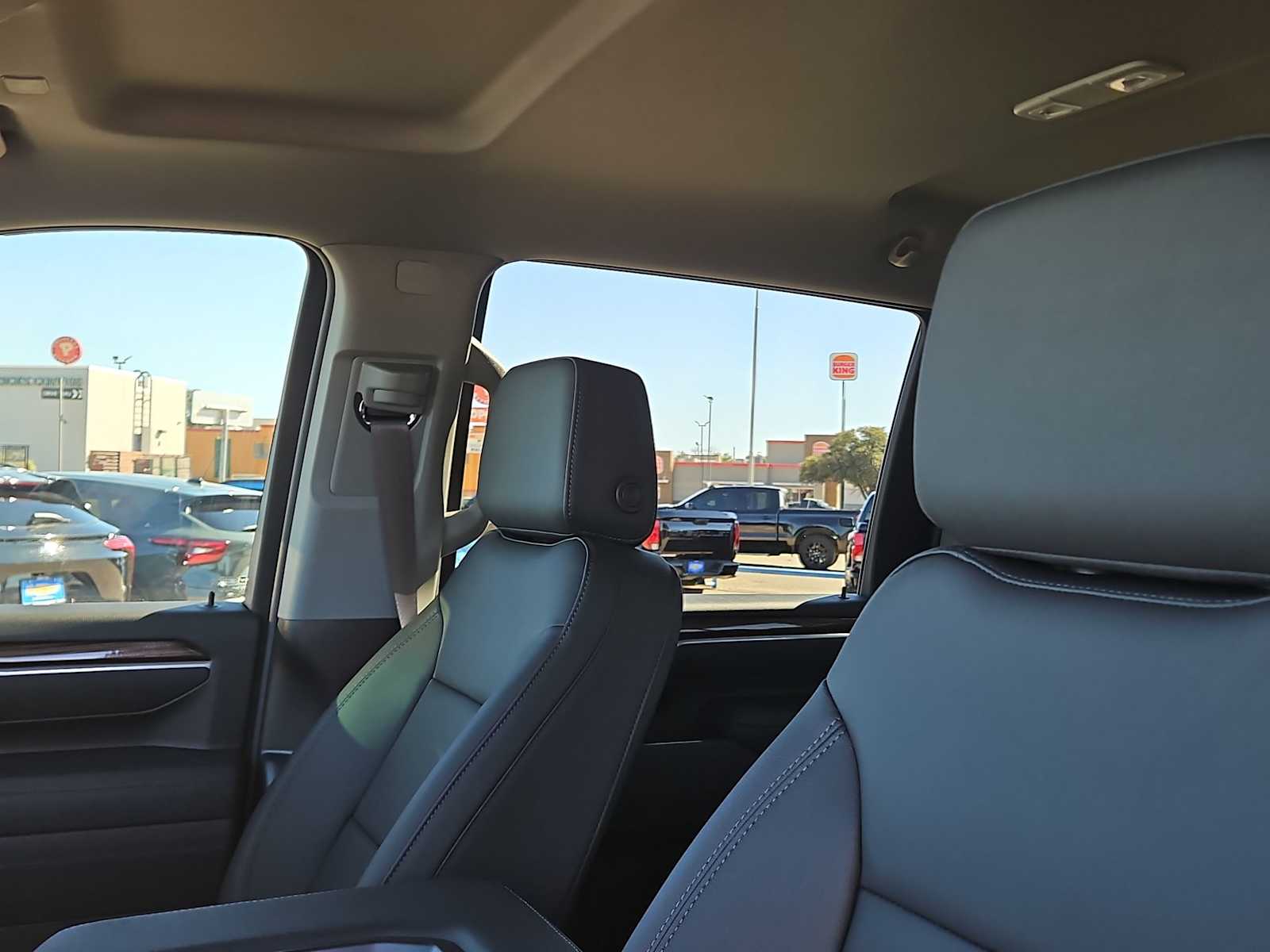 Thumbnail: 2026 Chevrolet Silverado 2500 - 15