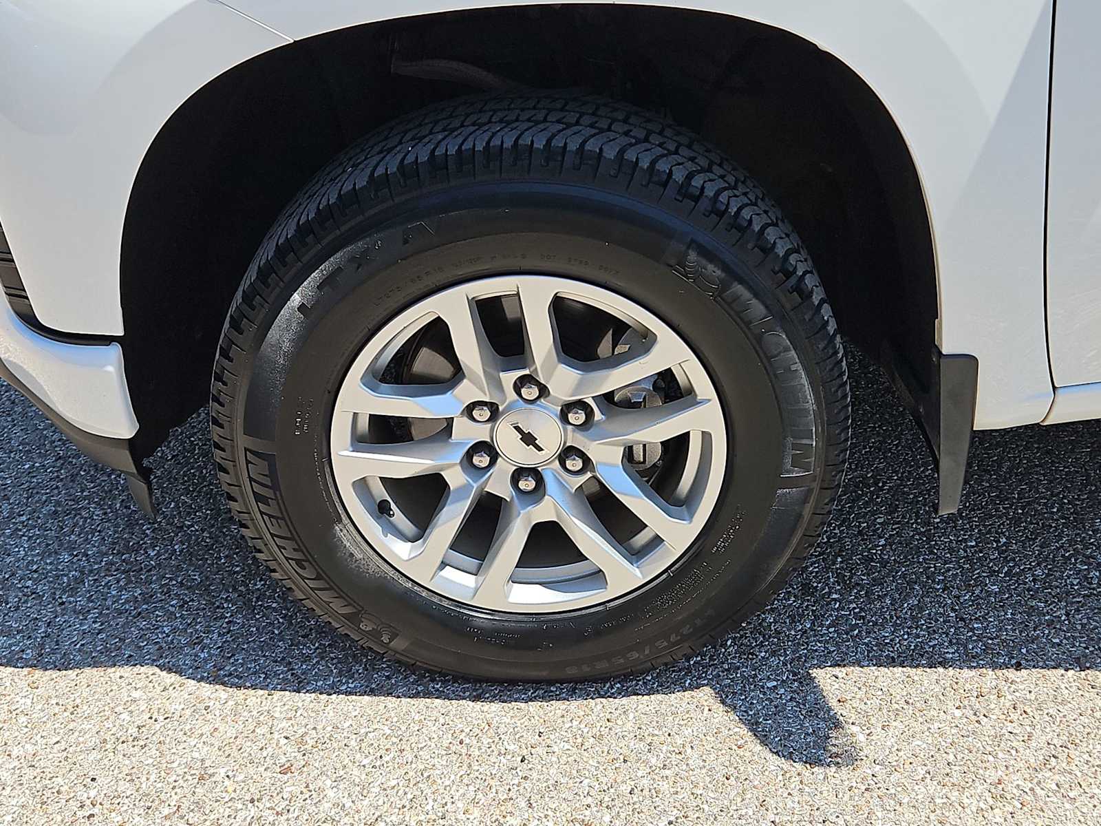 Thumbnail: 2021 Chevrolet Silverado 1500 - 8