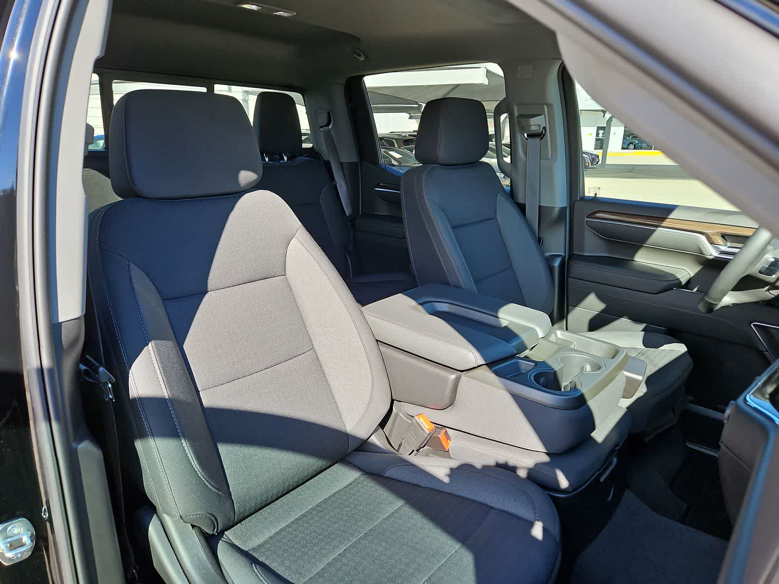 Thumbnail: 2023 Chevrolet Silverado 1500 - 22