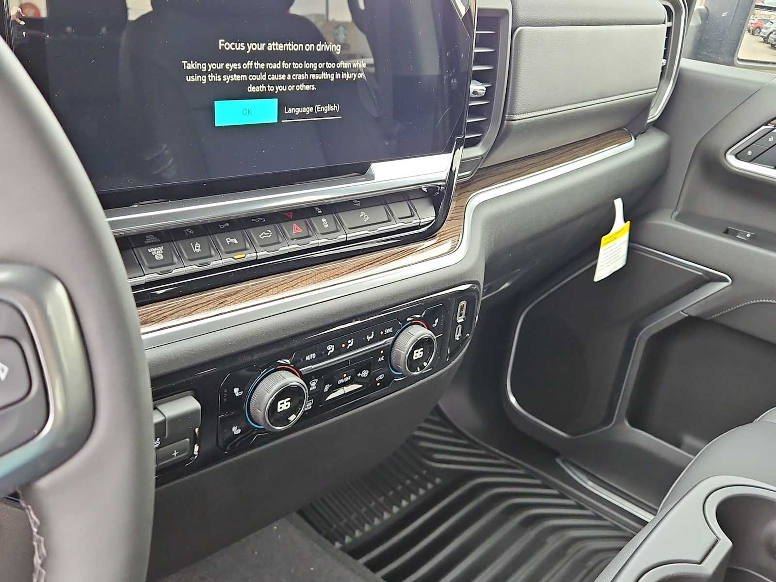 Thumbnail: 2026 Chevrolet Silverado 2500 - 24