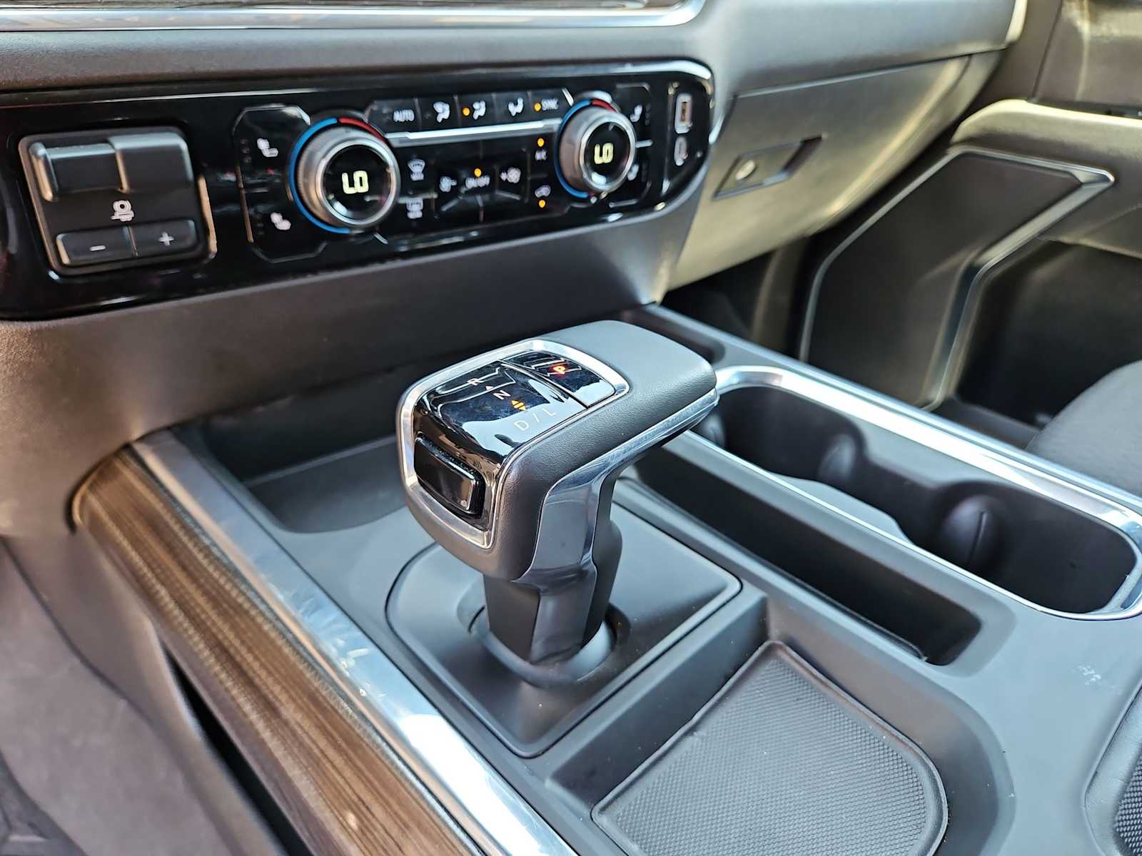 Thumbnail: 2025 Chevrolet Silverado 1500 - 20