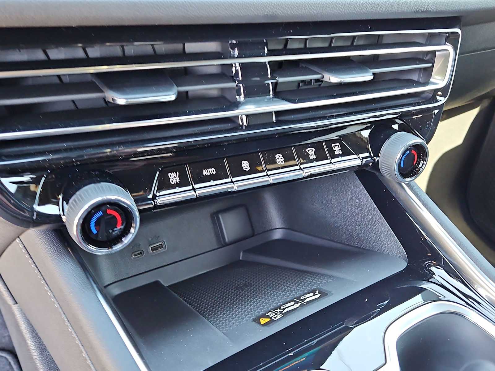 Thumbnail: 2025 Chevrolet Traverse - 20