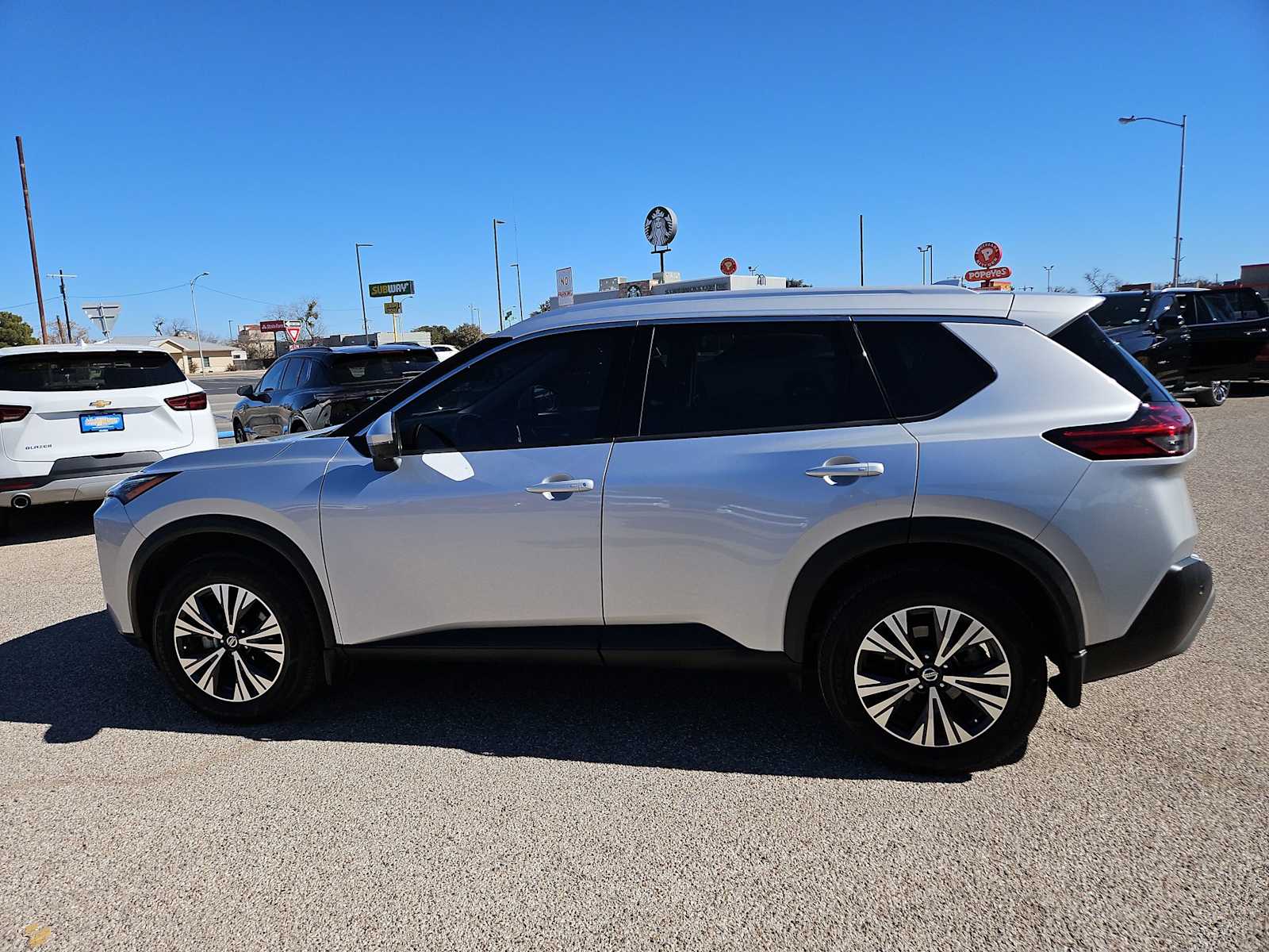 Thumbnail: 2021 Nissan Rogue - 5