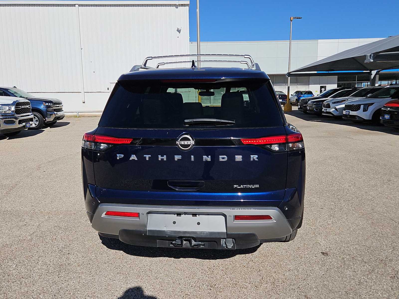 Thumbnail: 2022 Nissan Pathfinder - 7