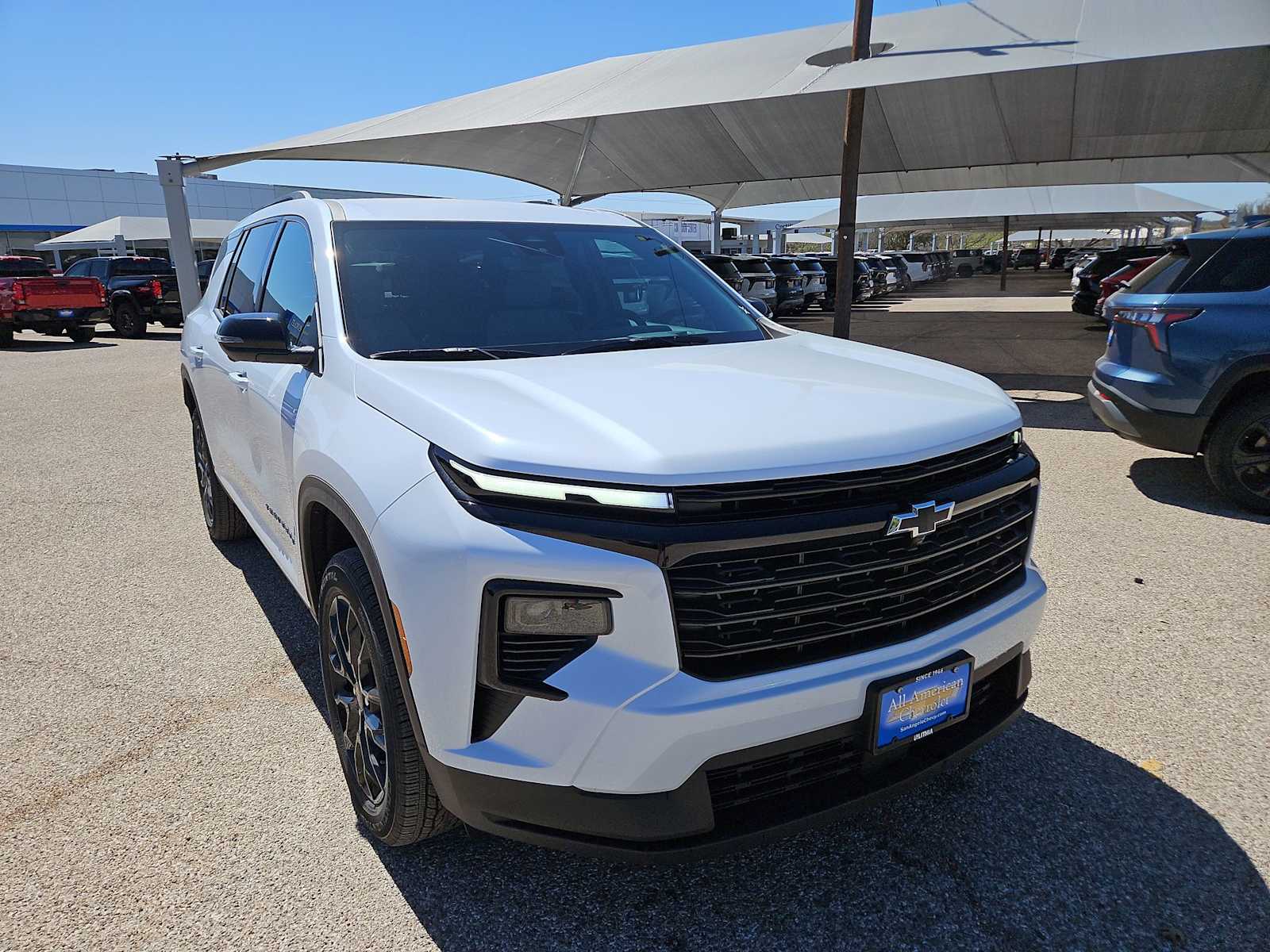 Thumbnail: 2026 Chevrolet Traverse - 2